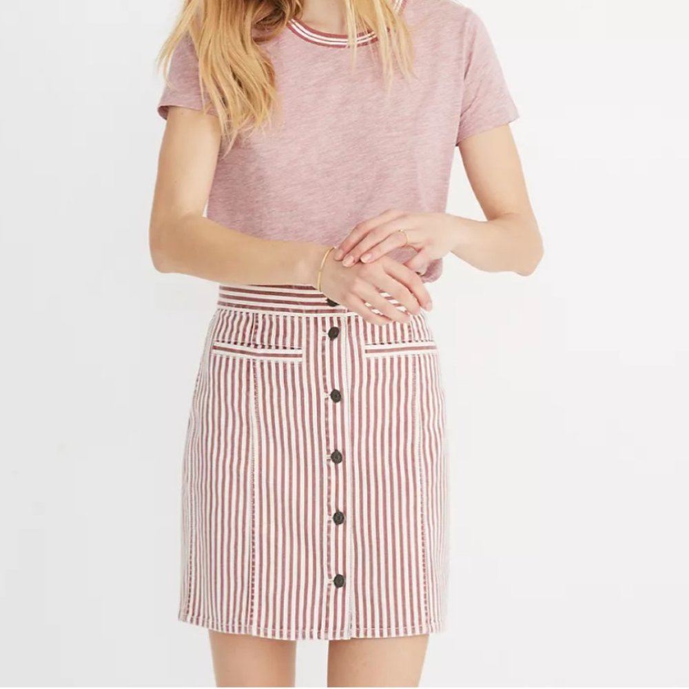 🔥Sales - Madewell Stretch Denim Straight Mini Skirt in Luca Stripe - Size S